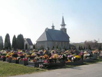 Cmentarz parafialny w kcie Grnej.