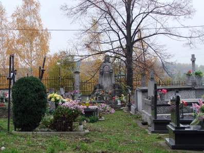 Na egociskim cmentarzu parafialnym - X. 2009.