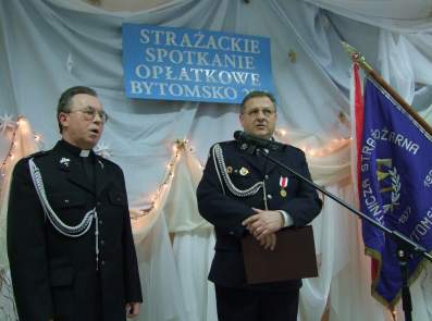Ks. S. Szczygie i Prezes Zarzdu OSP w Bytomsku Jan Kpa.