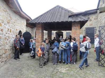 Zwiedzanie dobczyckiego zamku.