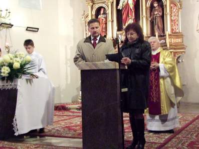 Modlitwy czytaj: Jan Marcinek i Zofia Sajdak.