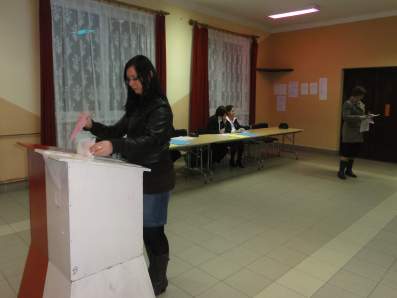 Gosowanie w Obwodowej Komisji Wyborczej nr 4 w Bytomsku
