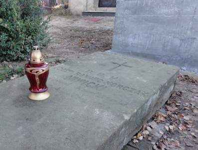 Cmentarz parafialny w egocinie - 30.10.2010.