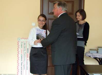 Ceremonia wrczenia dyplomw dla "Superuczniw 2011" - 21.06.2011.