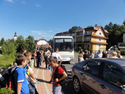 Wyjazd egociskich dzieci na koloni w Biaym Dunajcu.