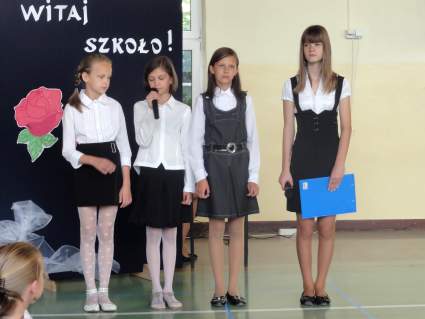 Inauguracja roku szkolnego 2011/2012 w PSP w egocinie.