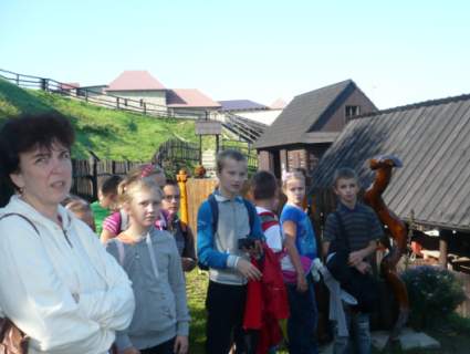 Uczniowie na zajciach w Dobczycach w dniu 15.09.2011 r.