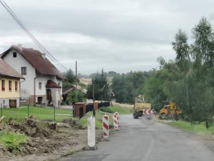 Budowa chodnika w stron Bytomska.