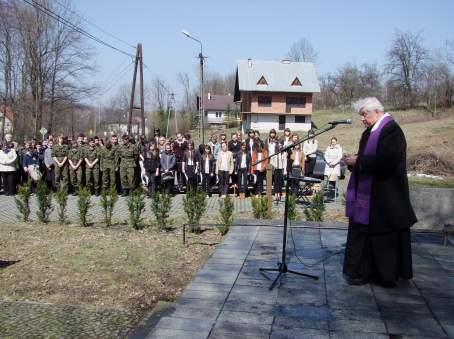 Uroczysto katyska przed pomnikiem w egocinie - 15.04.2013 r.