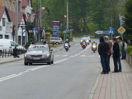 Przejazd kolarzy KWK 2014 przez centrum egociny - 03.05.2014 r.