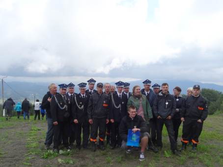 Sympatyczna grupa uczestnikw - straacy z OSP powiatu Gosty.