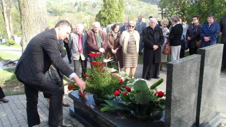 Modlitewne spotkanie przy grobie ks. Franciszka Juszczyka.