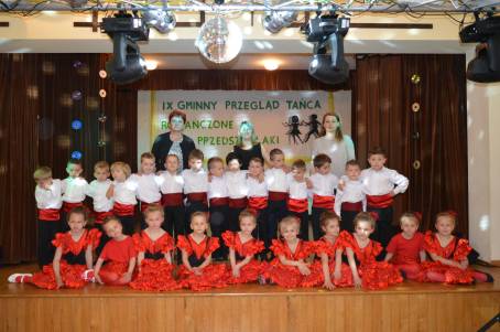 Grupa taneczna z Oddziau Przedszkolnego w Bytomsku.