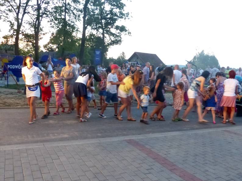 Otwarcie i piknik na Podwrku Nivea w kcie Grnej - 30.08.2015 r.