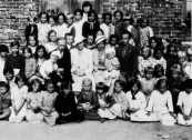 1935 - Uczestnicy pkolonii w egocinie.