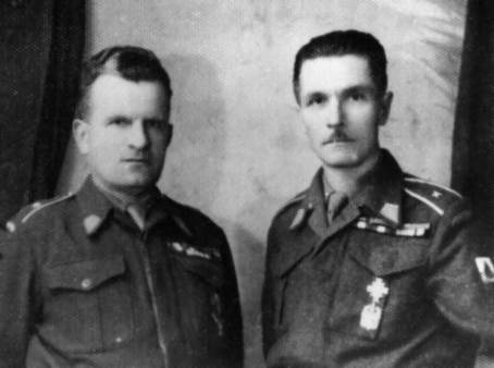 Ludwik Cempura (z prawej) z koleg z 3 Dywizji Strzelcw Karpackich.