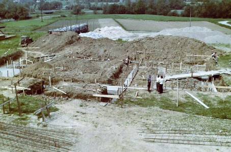 1989 rok - pocztek budowy kocioa.