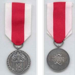 Awers i rewers medalu "Za zaugi dla obronnoci kraju".