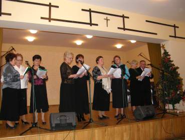 Grupa wokalna "Melodia" z egociskiego Klubu Seniora.