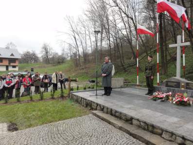 Uroczysto przy pomniku w egocinie - 15.04.2011.