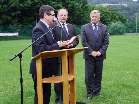 Wrczenie medalu "Polonia Minor" dla Gminy egocina.