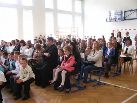 Inauguracja roku szkolnego 2013/2014 w ZS w Rozdzielu - 02.09.2013 r.