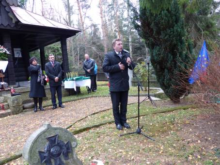 XVIII Rajd "Szlakiem cmentarzy I wojny wiatowej" - dzie drugi - 11.11.2015 r.