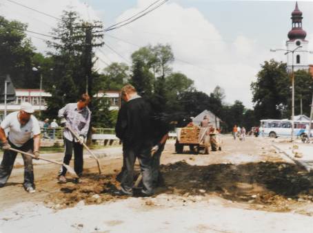 Popowodziowa odbudowa egociny - lipiec 1997 r.