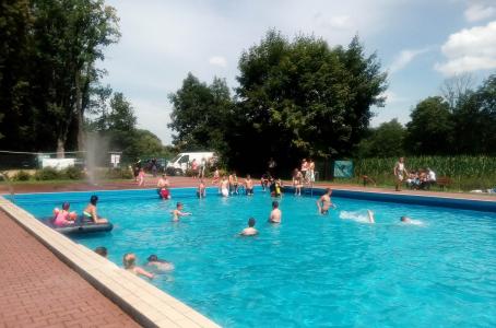 Niedziela na basenie w Łąkcie Górnej - 08.07.208