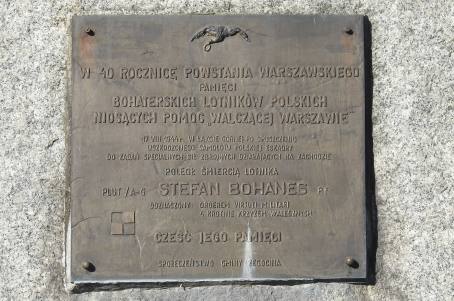 Tablica inskrypcyjna na obeliski. Fot. T. Olszewski